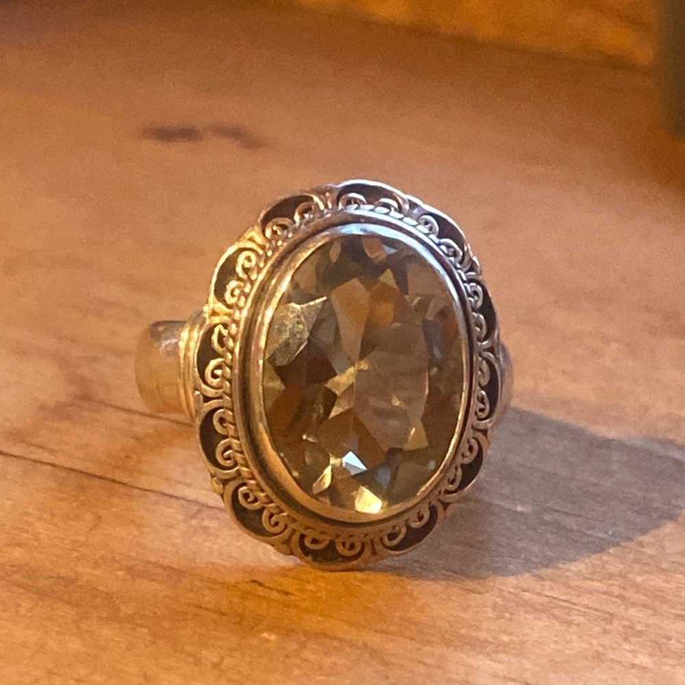 Large peridot and sterling silver ring🌺